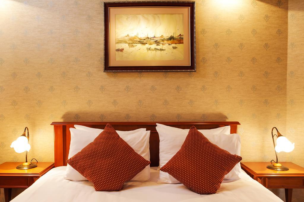 Hotel Erguvan - Special Category อิสตันบูล ภายนอก รูปภาพ